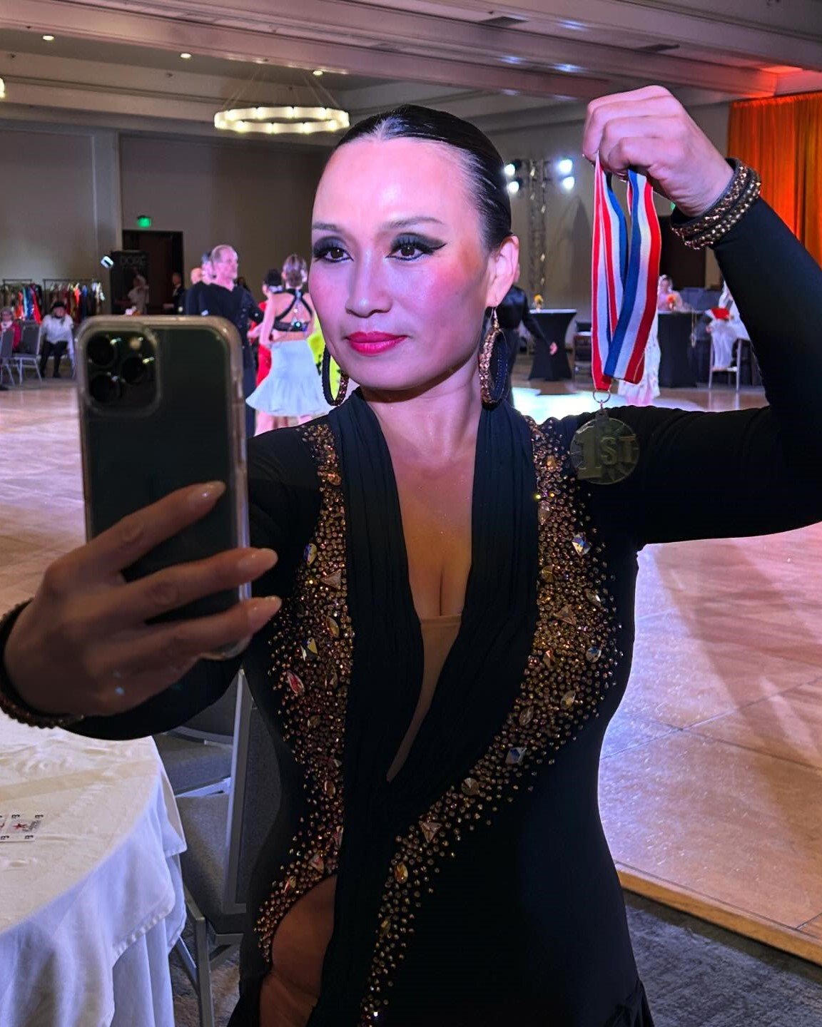 A dancer taking selfie