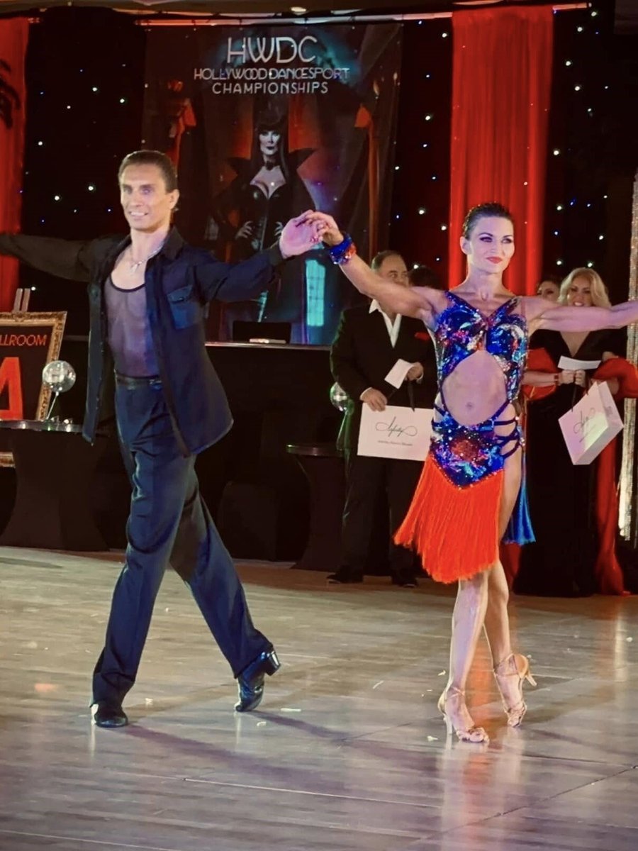 Dancing duo
