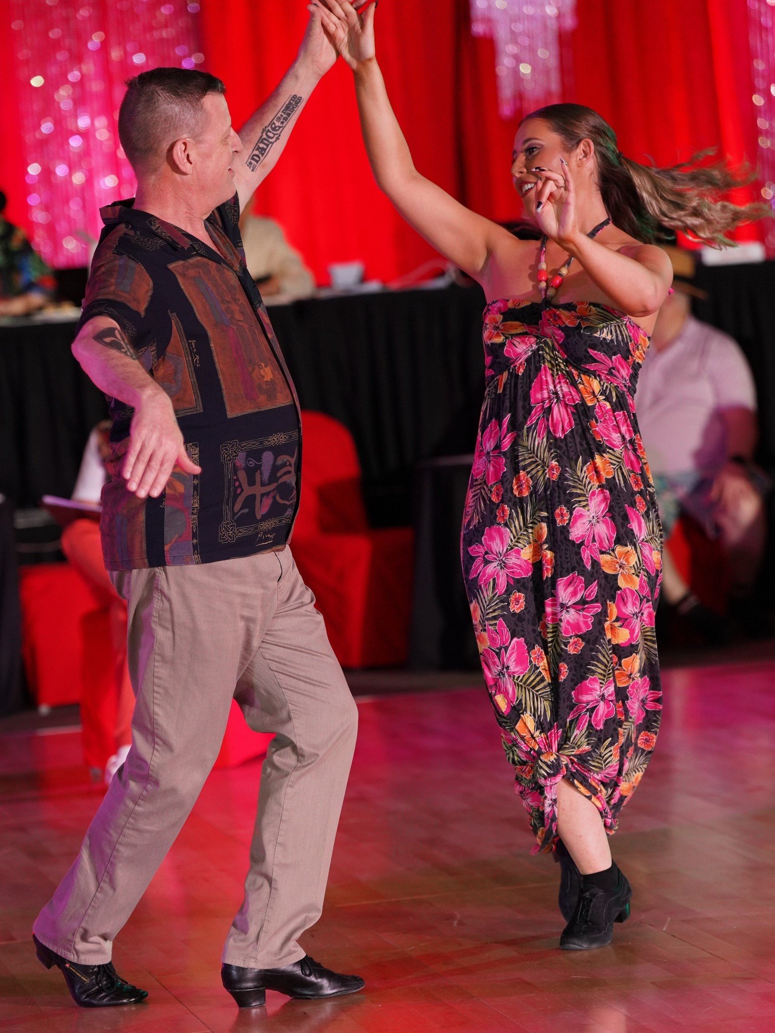 Pair of dancers dancing