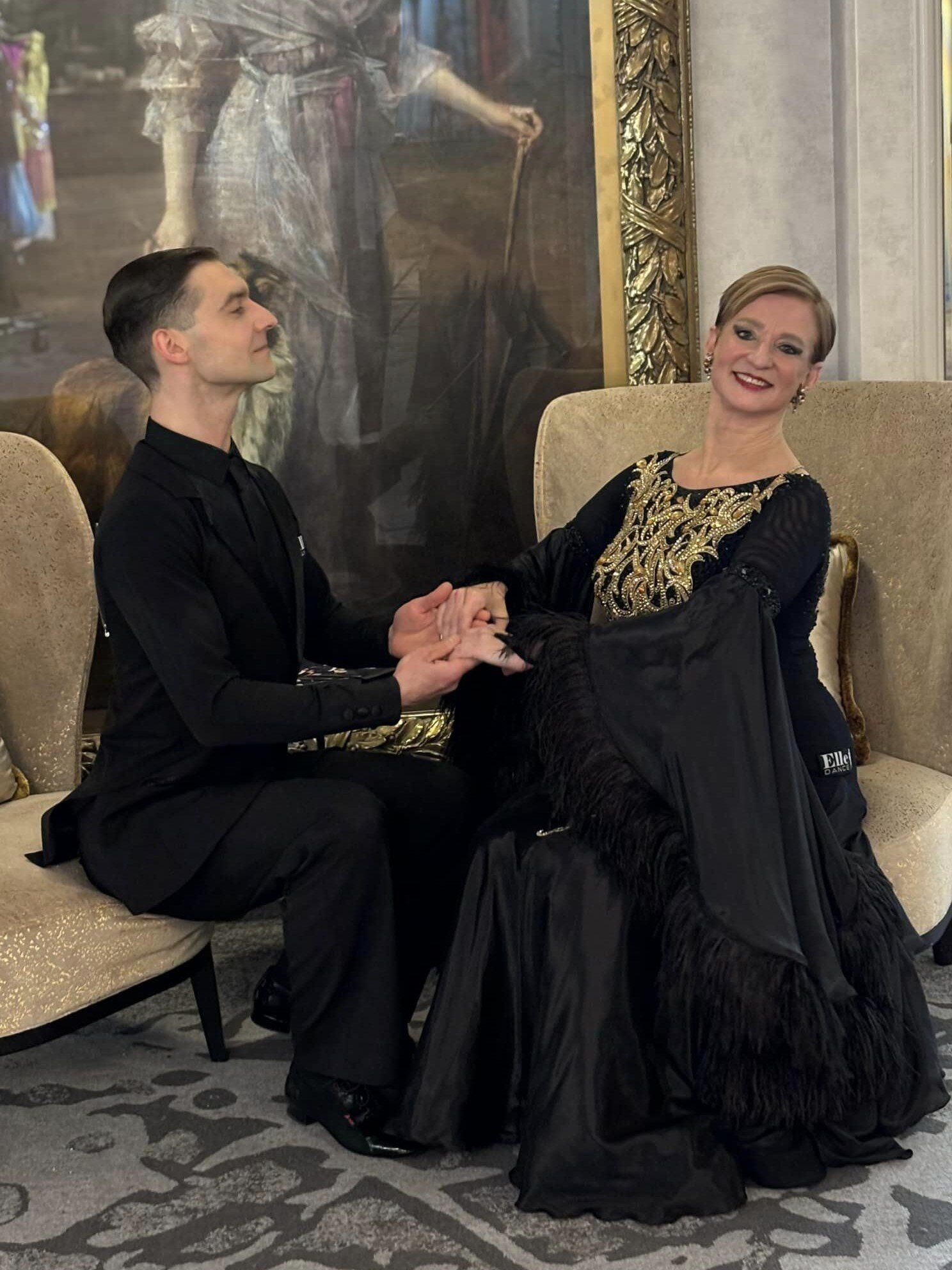 2 performers