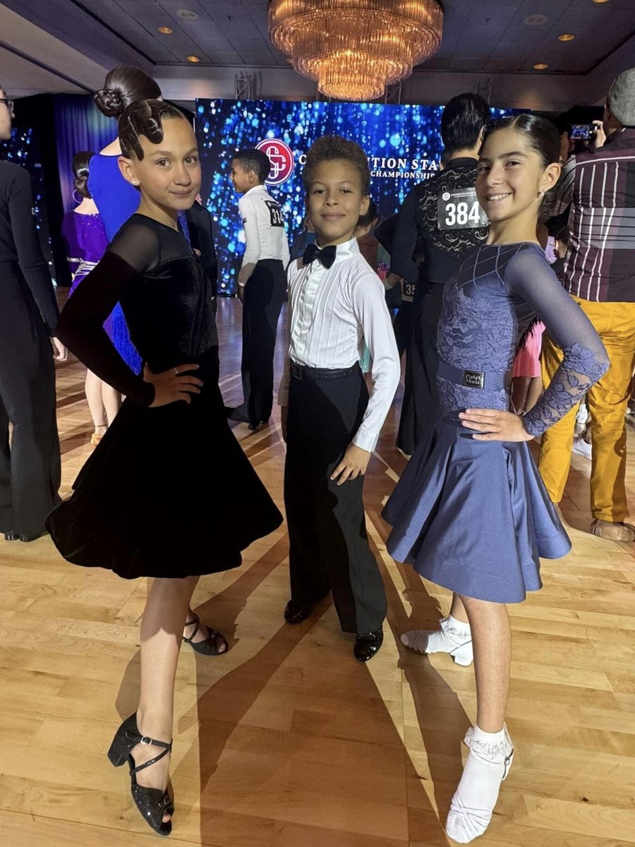 3 young dancers