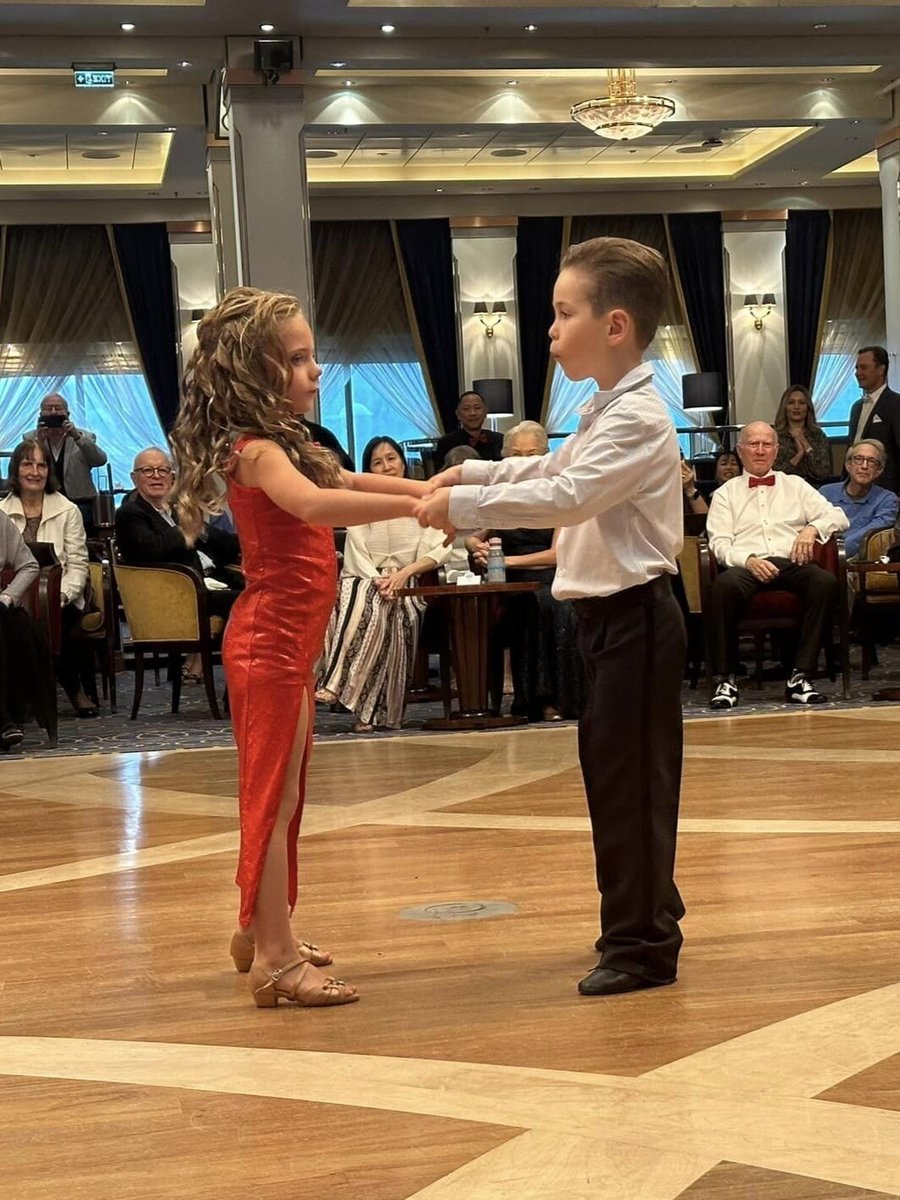 Dancing Duo