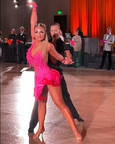 Dancing duo