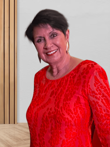 Debbie Kusumi