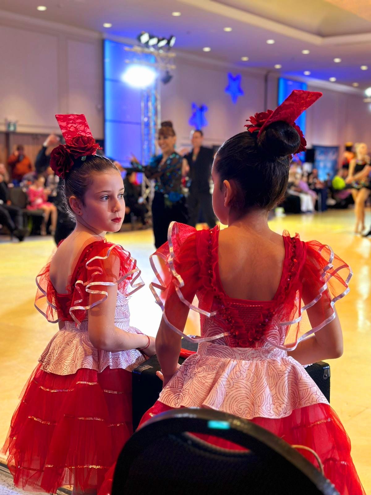 2 young dancers