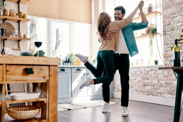 Image for the blog: 4 Tips on How to Learn to Dance from Home